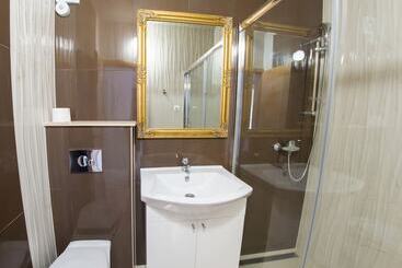 پانسیون Luxury Villa Imperial   With The Vineyard Views