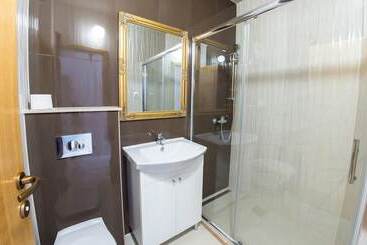 پانسیون Luxury Villa Imperial   With The Vineyard Views