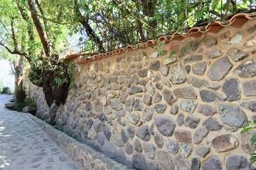 تختخواب و صبحانه Casa Blanca Lodge