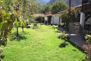 تختخواب و صبحانه Casa Blanca Lodge