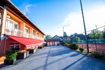 Bed And Breakfast Restaurant Dp