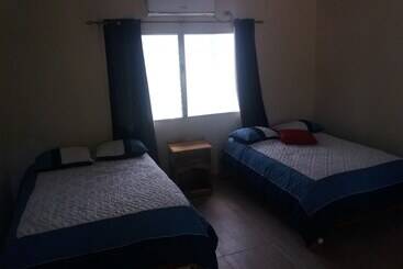 Hostal Los Laureles