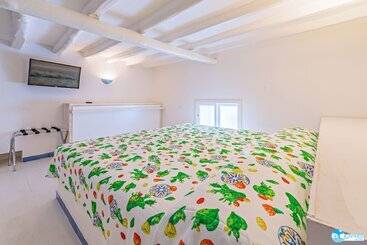 ホテル Eunymos   Trattoria Da Francesco Panarea