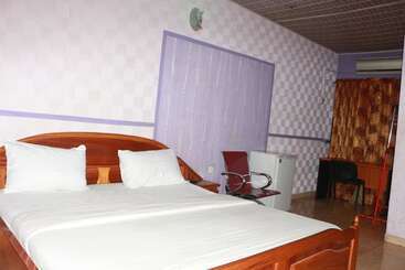 هتل Ivory Place