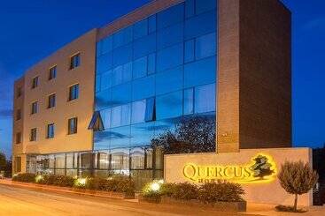 هتل Quercus