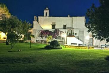 هتل روستایی Masseria Del Crocifisso