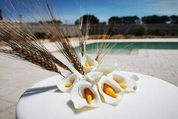 هتل روستایی Masseria Del Crocifisso
