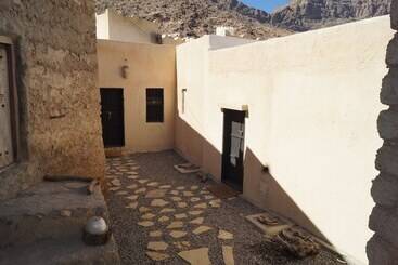 هتل Sama Wakan Heritage Homes