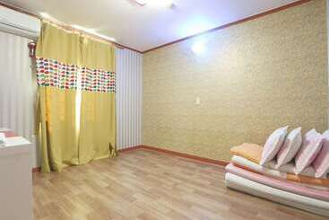 Jeongdongjin Motel