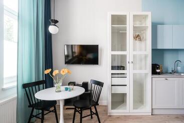Sanhaus Apartments Fiszera 6