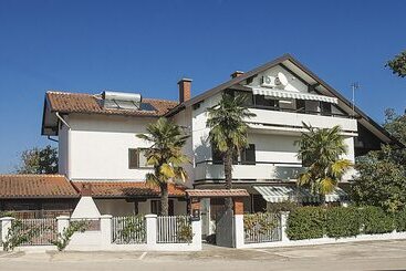 Villa Paolija