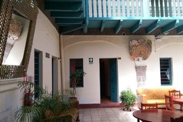 مسافرخانه H Suecia 2 B&b