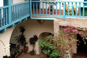 مسافرخانه H Suecia 2 B&b