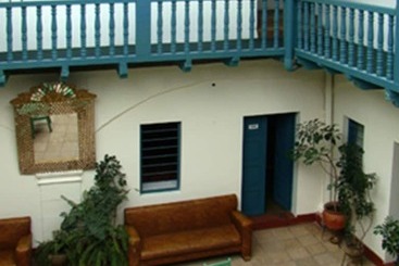 مسافرخانه H Suecia 2 B&b