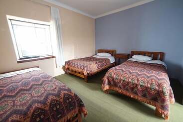 مسافرخانه H Suecia 2 B&b