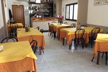 هتل Albergo Italia