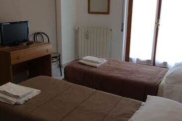 هتل Albergo Italia