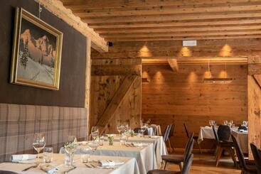 هتل Dolomiti Lodge Alverà
