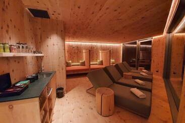هتل Dolomiti Lodge Alverà