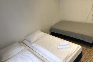 ホテル Downtown City Privaterooms