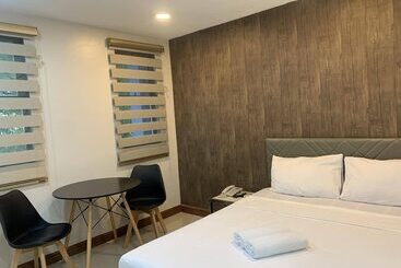 هتل Maine City Residences