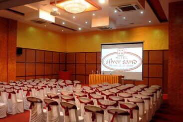 هتل Silver Sand