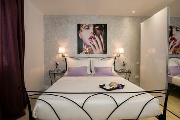 Luxury  Apartments Giovanni With  Pool
