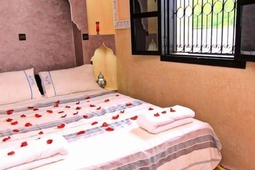 פנסיון Atlas Mazik Lodge Mountain Views