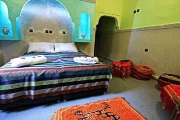 פנסיון Atlas Mazik Lodge Mountain Views