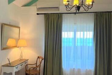 پانسیون Boutique La Perouse
