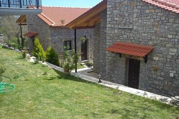 펜션 Oreini Nafpaktia Houses
