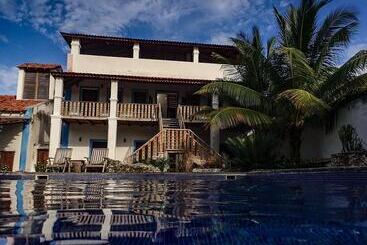 پانسیون Ulani Lodge