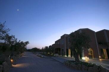 اقامتگاه Corte Olea Resort