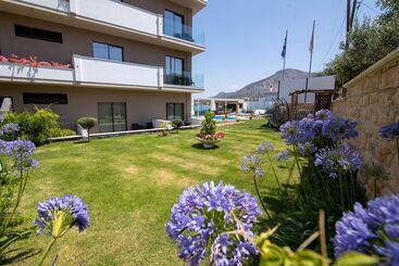 Aianteion Bay Luxury Hotel & Suites