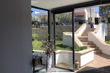Aianteion Bay Luxury Hotel & Suites