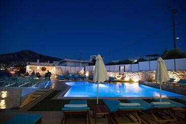 Aianteion Bay Luxury Hotel & Suites