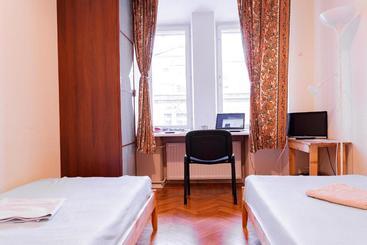 هاستل Cozy Place At The Admiralty