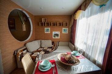 Guest House Seven Nights   Hostel