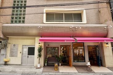 Hostel Tomal