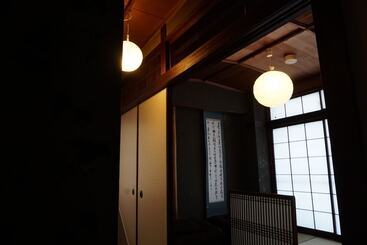 Hostel Tomal
