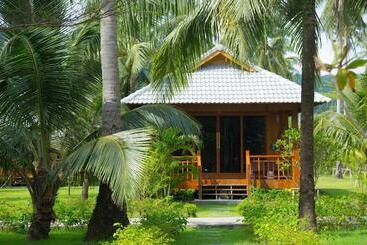 هتل Mafiya Resort