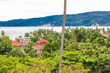 هتل Manoir Adriana