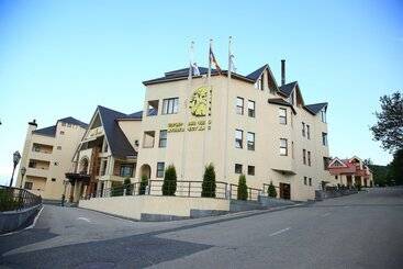 هتل Multi Rest House