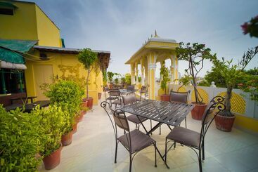 هتل Sunder Palace A Heritage Styled Boutique