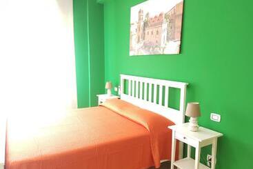 پانسیون Maqueda Home