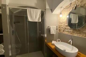 تختخواب و صبحانه Altrelli Rooms