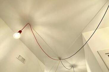 تختخواب و صبحانه Altrelli Rooms