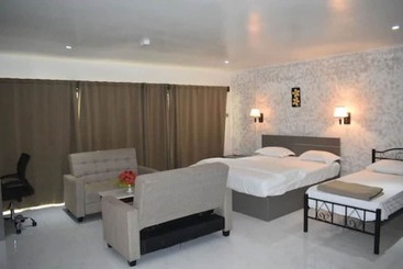 Galaxy Hotels & Apartments
