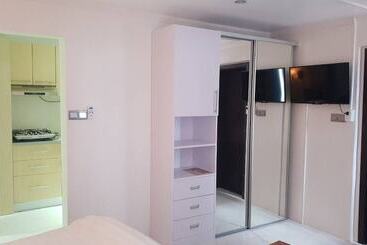 Galaxy Hotels & Apartments