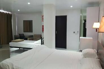 Galaxy Hotels & Apartments